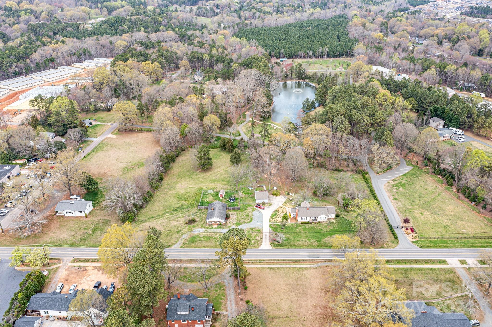 8501 Fairview Road Mint Hill, NC 28227 - Photo 8 of 42 Gallery Image 8