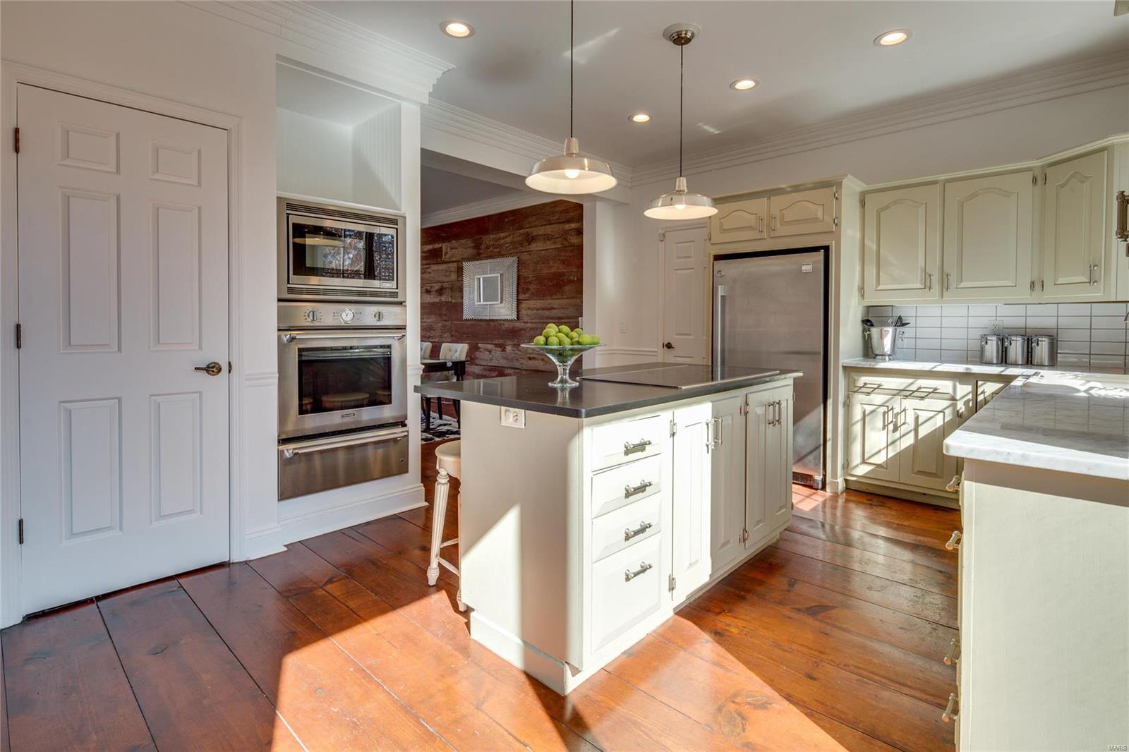 12600 Robyn Road St. Louis, MO 63127 - Photo 17 of 71 Gallery Image 17