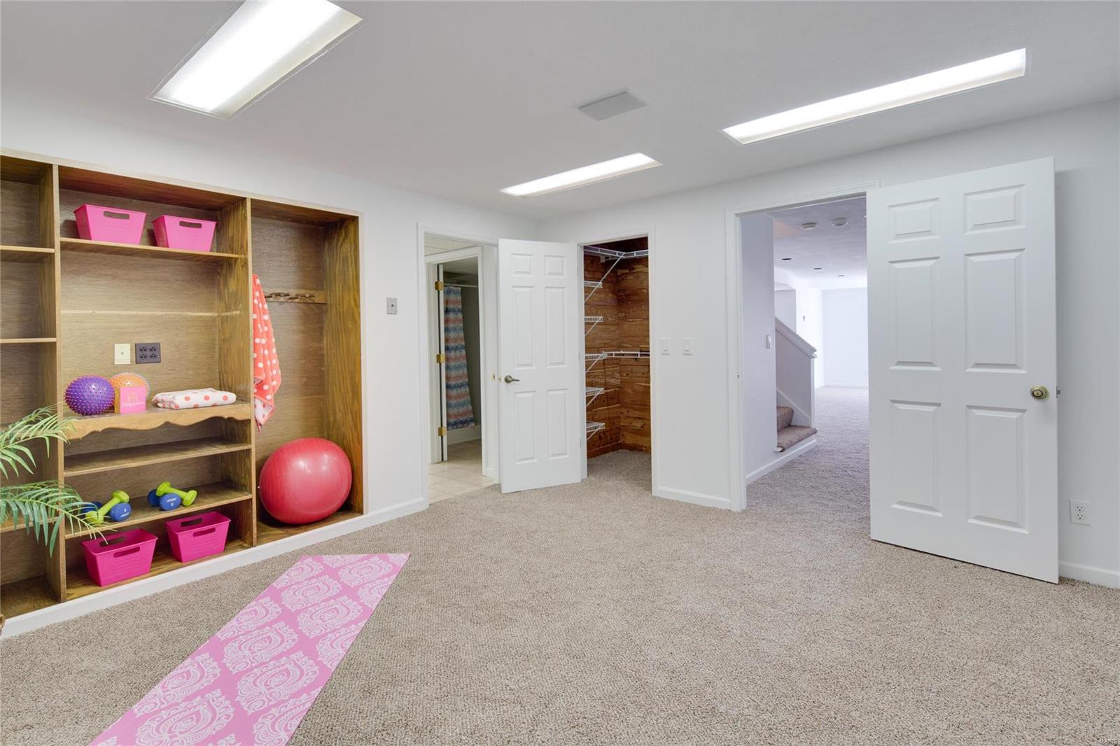 12600 Robyn Road St. Louis, MO 63127 - Photo 49 of 71 Gallery Image 49