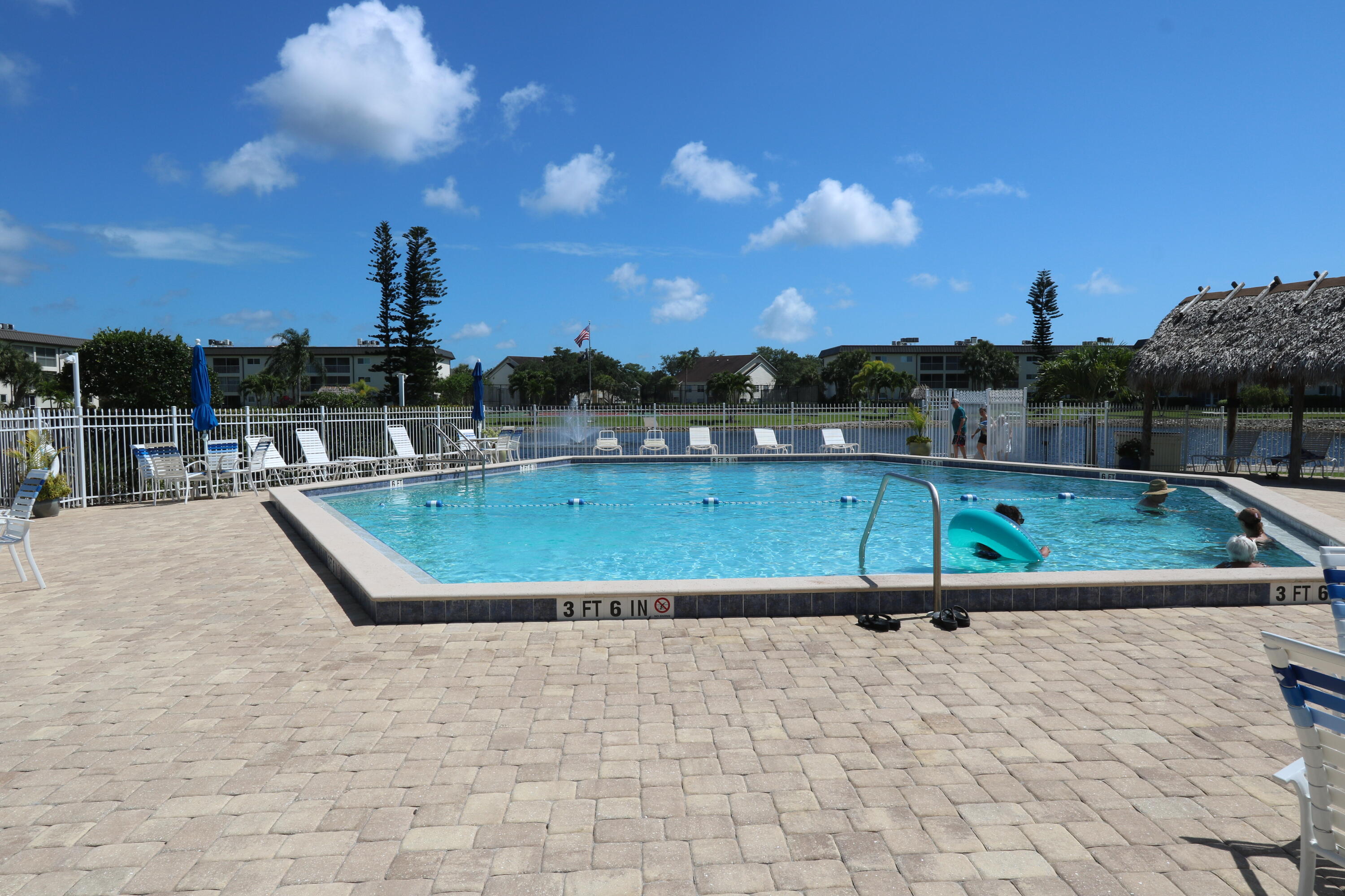 1004 Manatee Road, Unit 202 Naples, FL 34114 - Photo 27 of 31 IMG_9953 - Copy