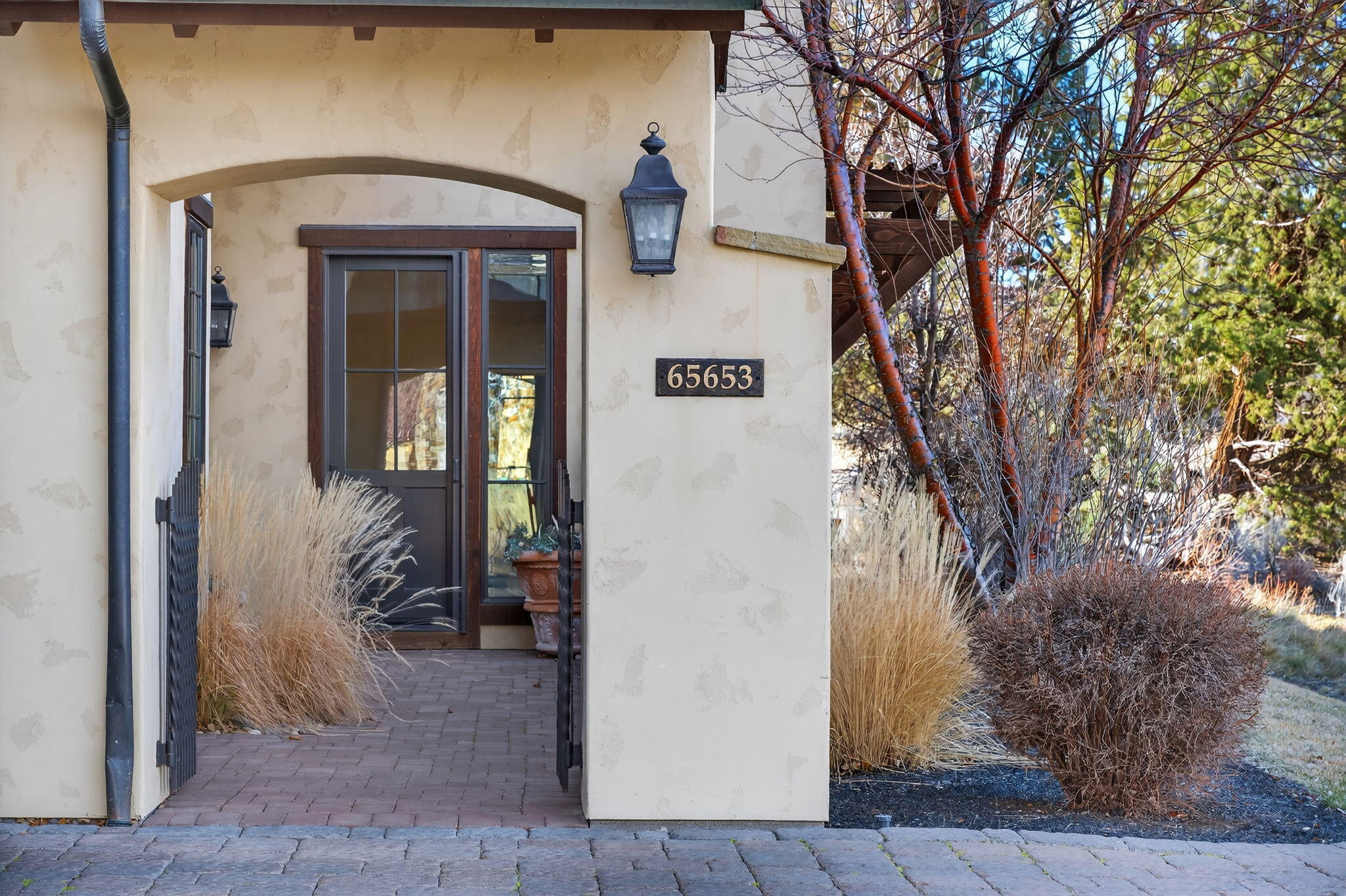 65653 Swallows Nest Lane Bend, OR 97701 - Photo 3 of 76