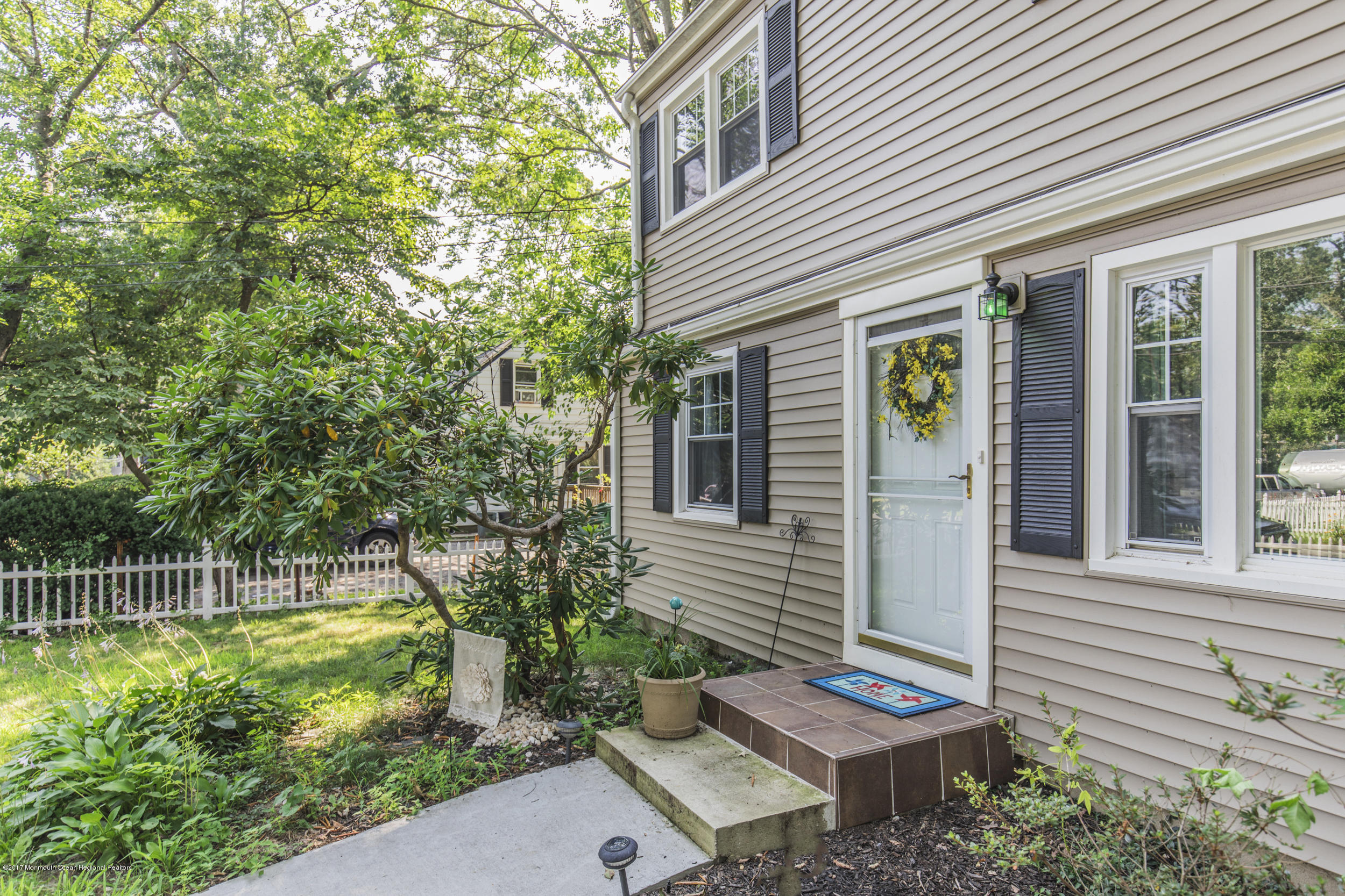 514 Middle Lane Howell, NJ 07731 - Photo 9 of 22 514MiddleLn_4