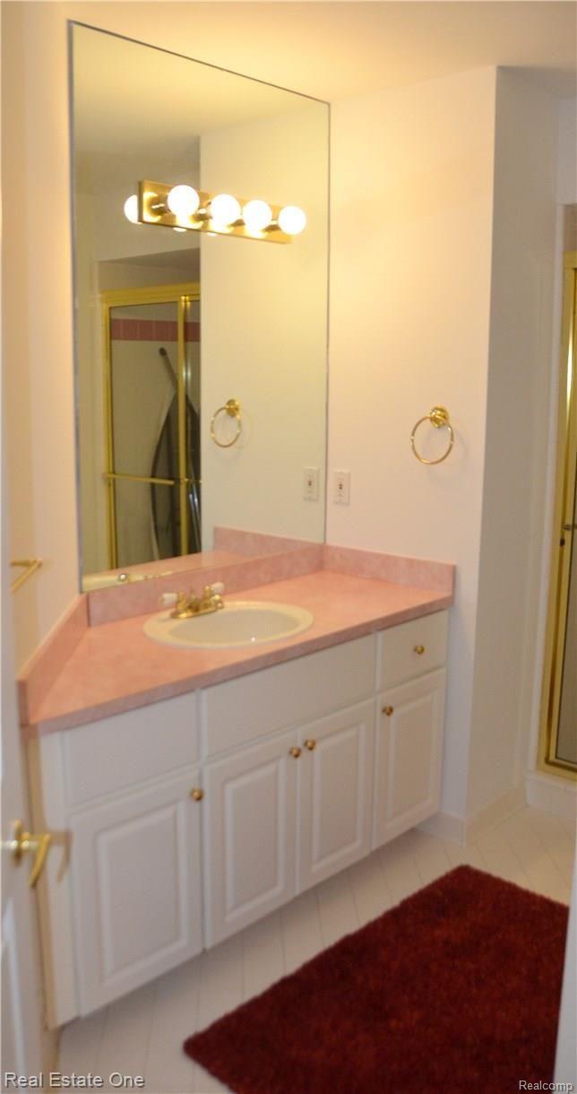 3248 Hedgewood Lane Rochester, MI 48309 - Photo 21 of 29 21.JPG