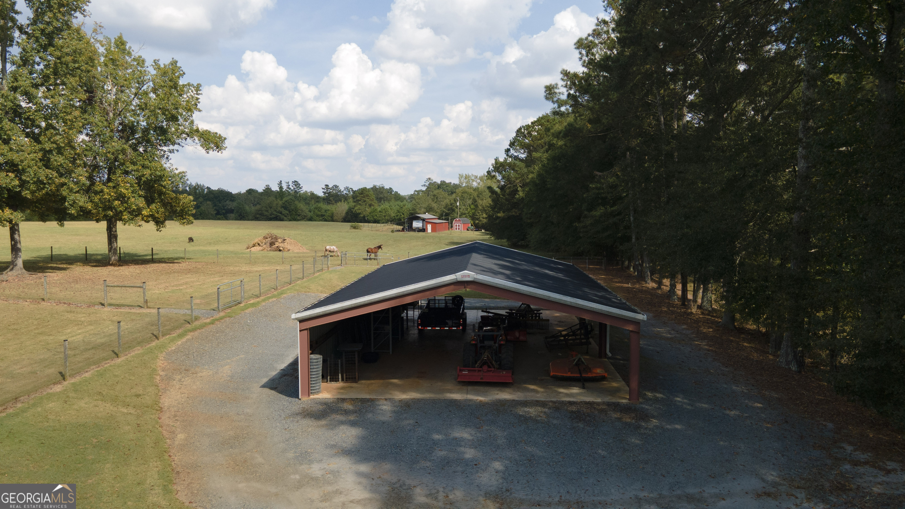 410 Country Kitchen Road Barnesville, GA 30204 - Photo 9 of 120