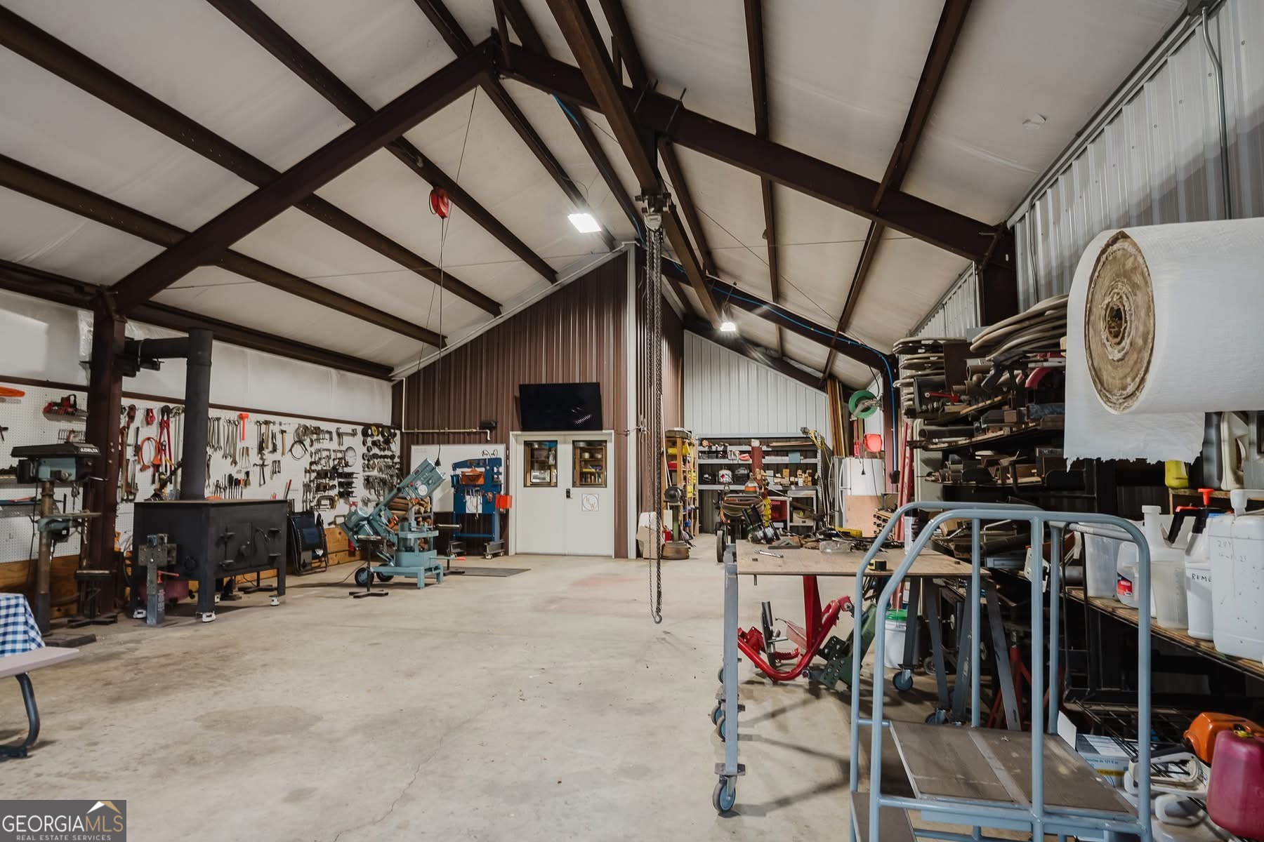 410 Country Kitchen Road Barnesville, GA 30204 - Photo 91 of 120 a view of a room with gym equipment