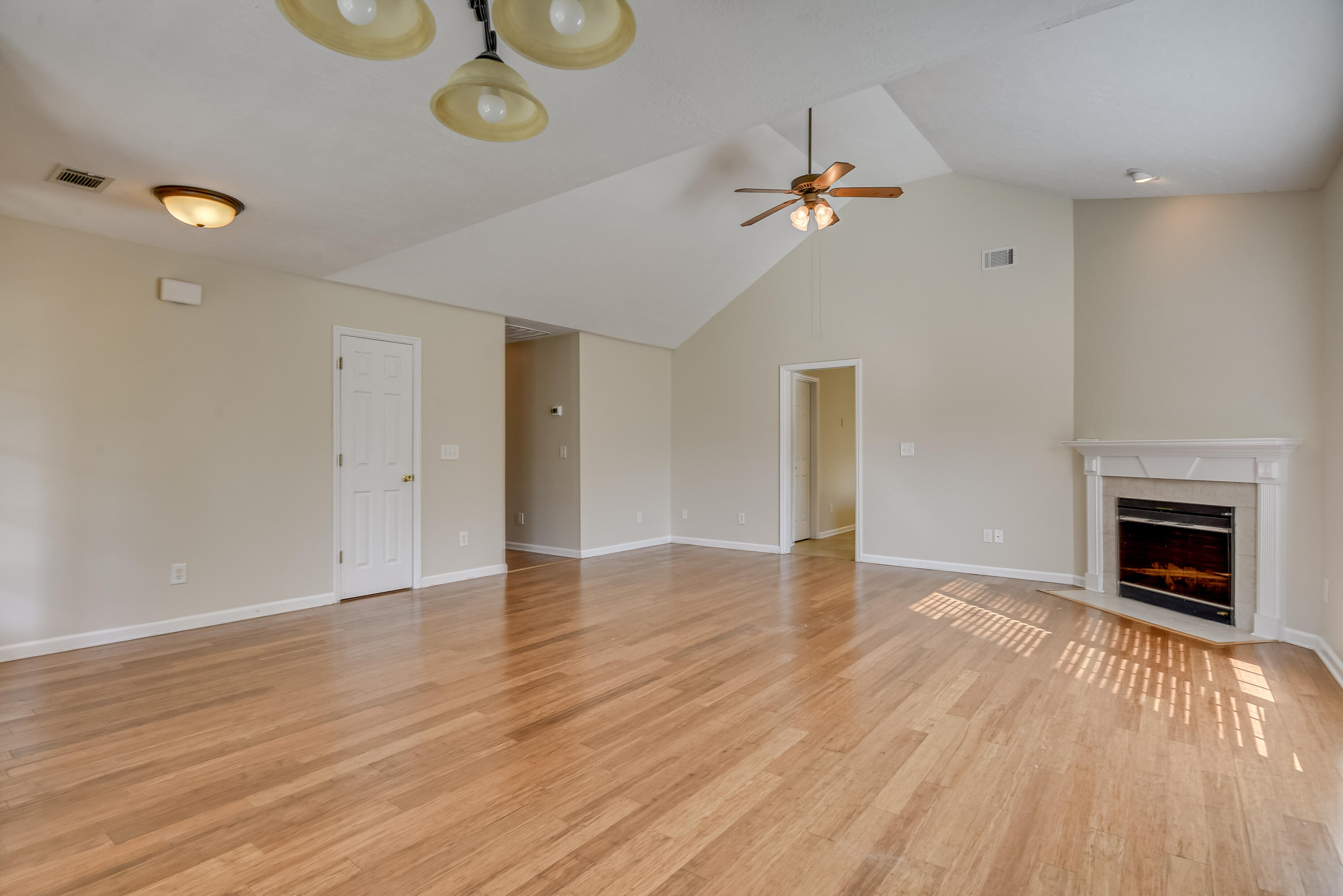 531 Stirling Bridge Road Grovetown, GA 30813 - Photo 6 of 27 Livingroom, hallway and kitchen entrance view