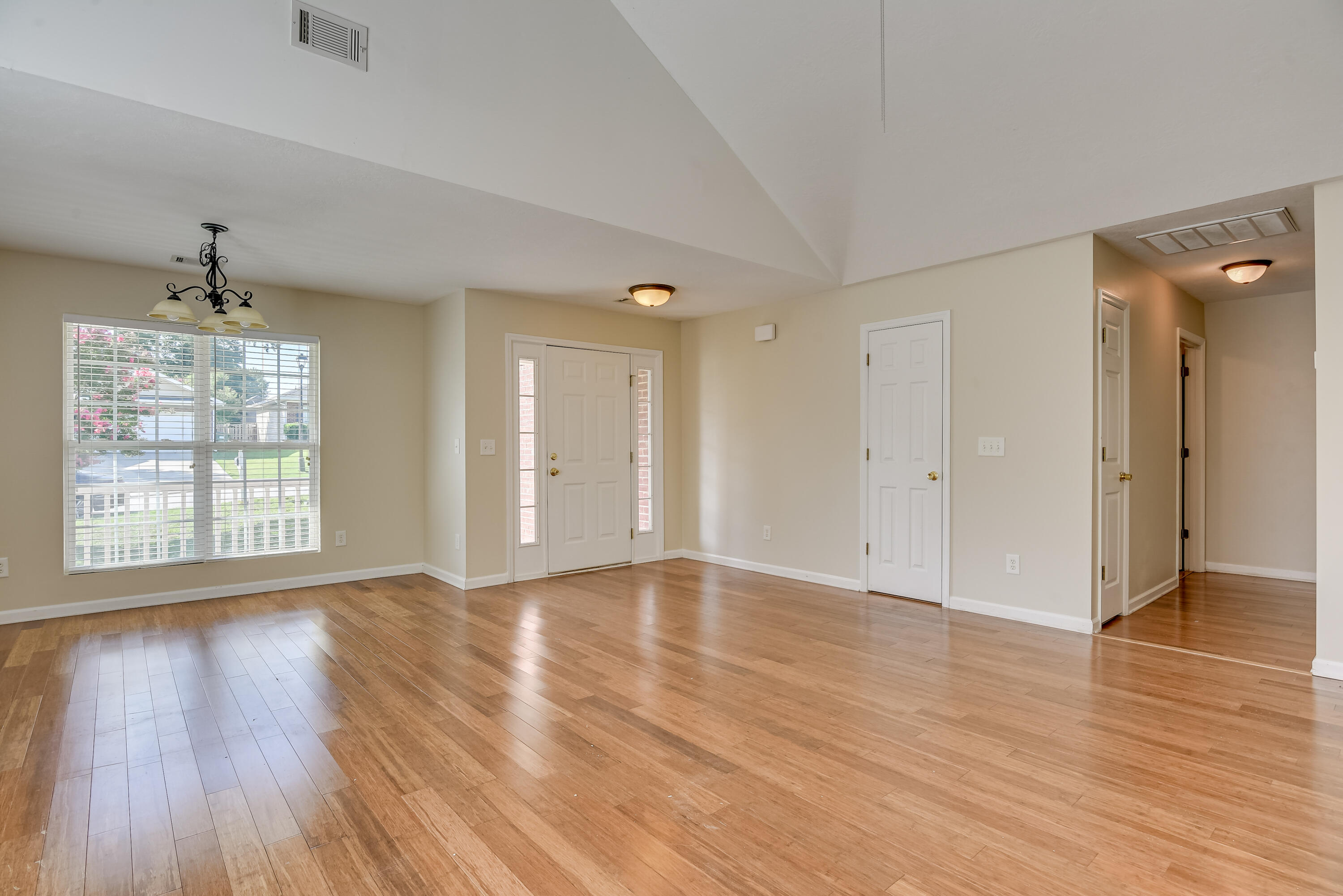 531 Stirling Bridge Road Grovetown, GA 30813 - Photo 7 of 27 dining area, entrance, hallway view