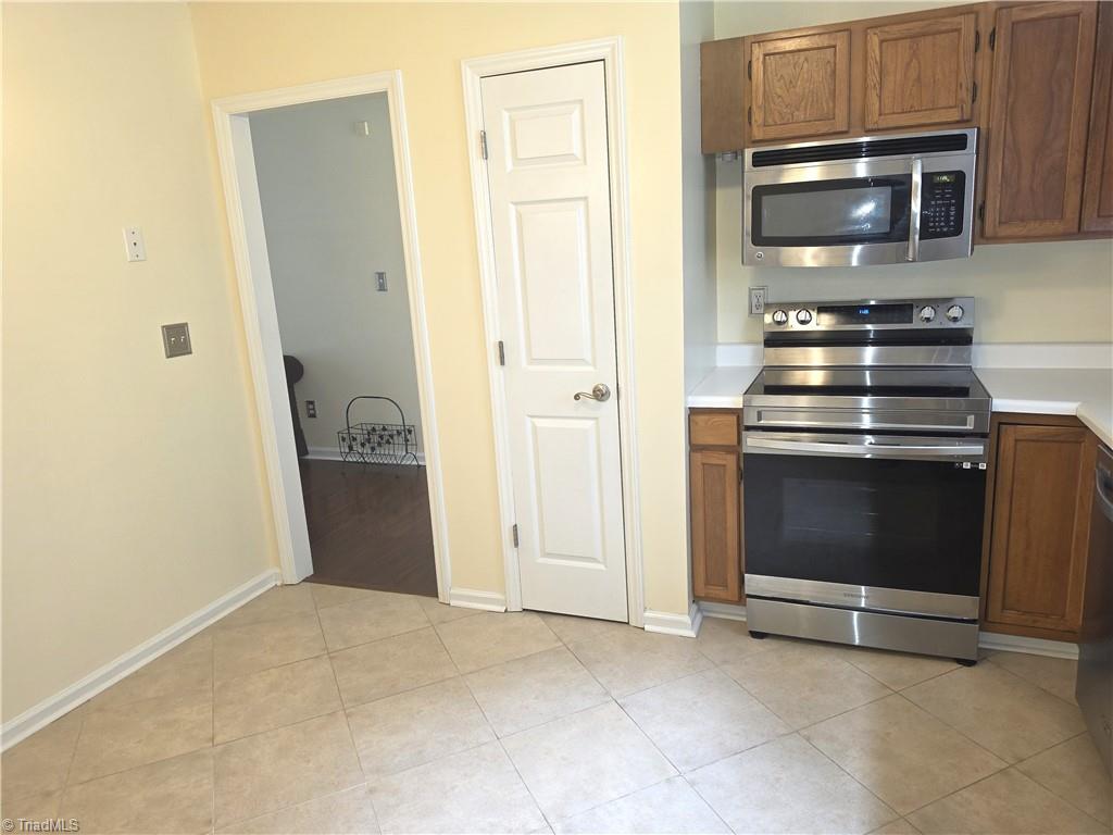 5969 Old Plank Road Winston-Salem, NC 27106 - Photo 2 of 20