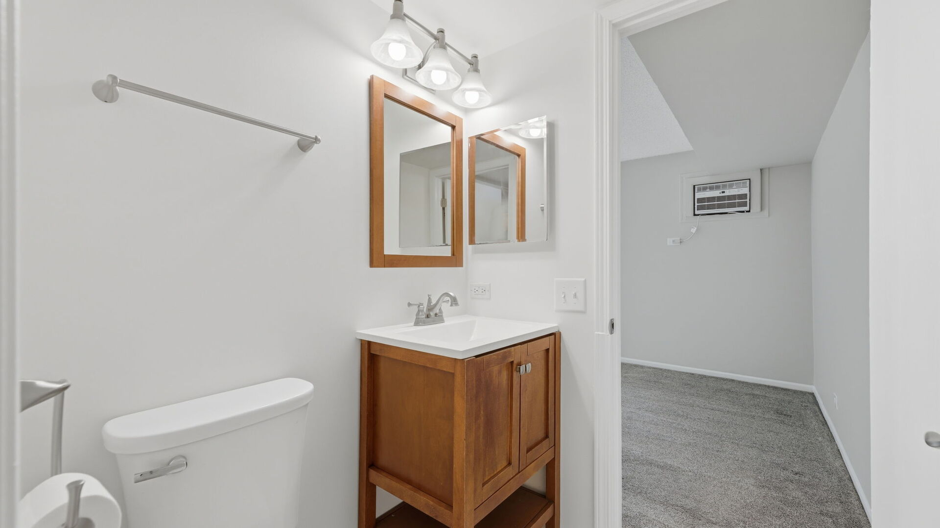 645 Briar Hill Lane, Unit 2 Addison, IL 60101 - Photo 12 of 20