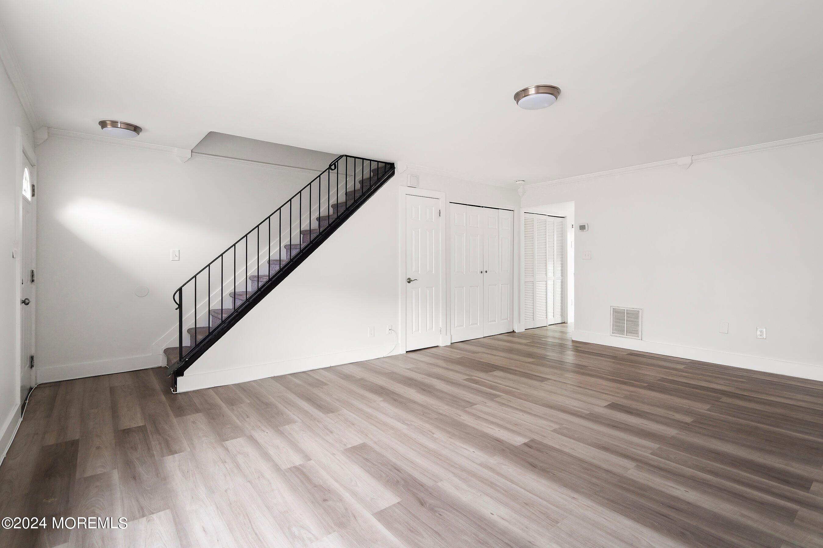 93 Creek Road Brick, NJ 08724 - Photo 5 of 16 05-Living 1B