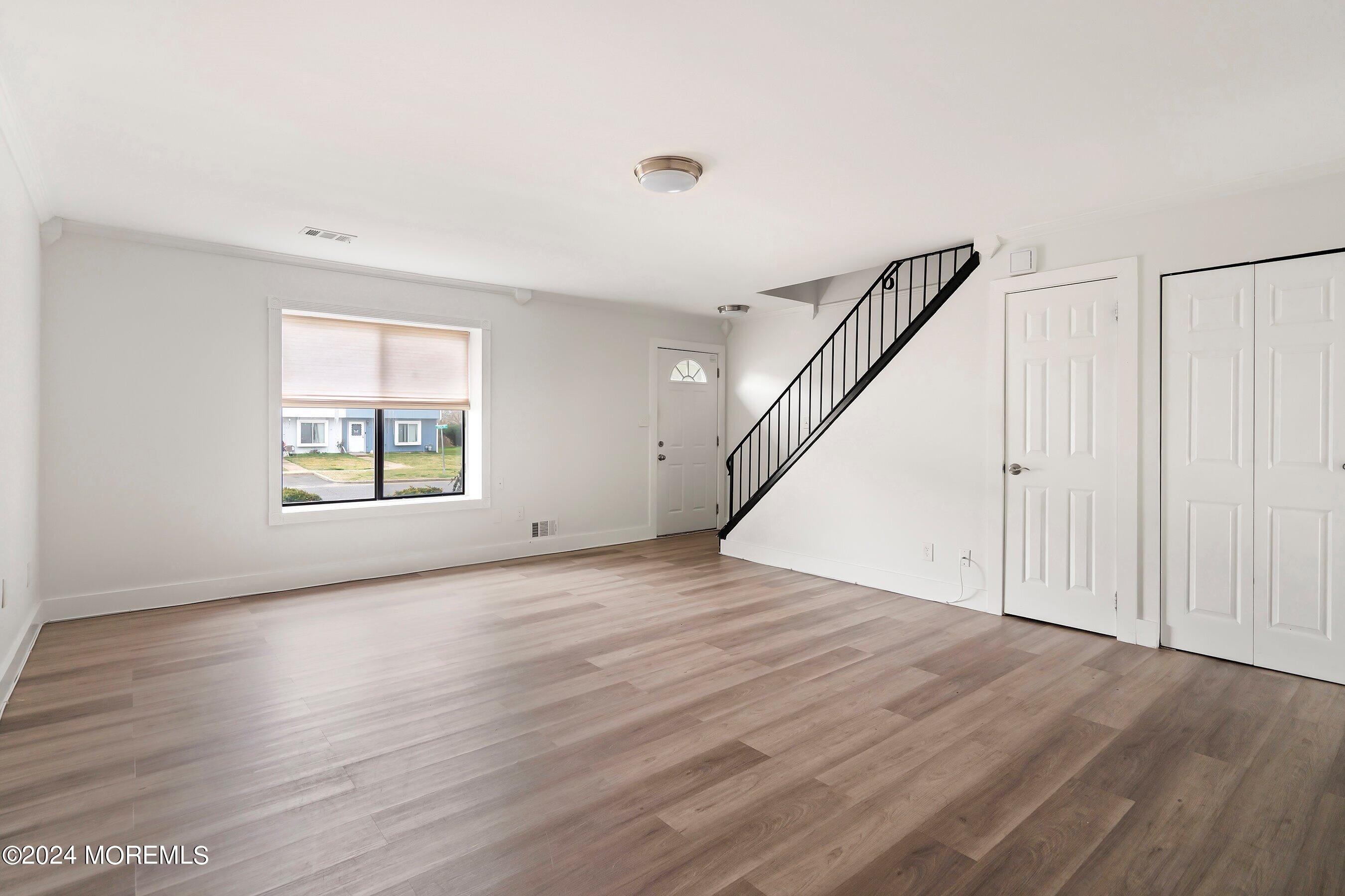 93 Creek Road Brick, NJ 08724 - Photo 6 of 16 06-Living 1C