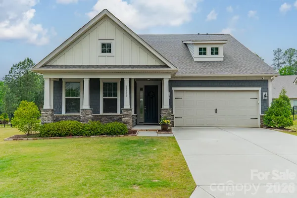 $640,000 | 17036 Challory Gln Way, Charlotte, NC 28278