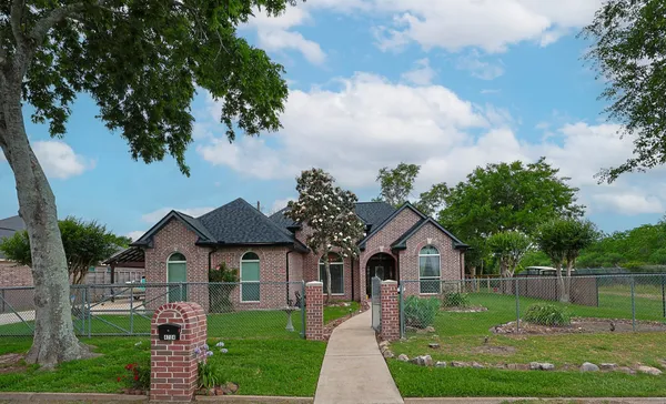 $339,000 | 4704 Donald Street, Seabrook, TX 77586