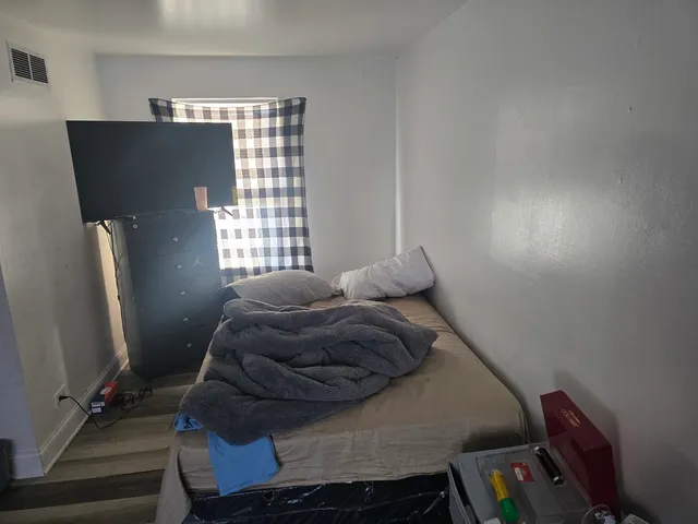 $114,900 | 173 Williamsburg Road, Country Club Hills, IL 60478