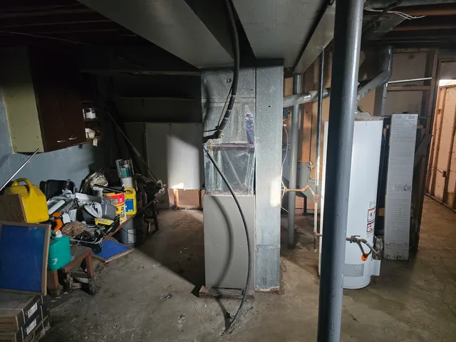 $114,900 | 173 Williamsburg Road, Country Club Hills, IL 60478