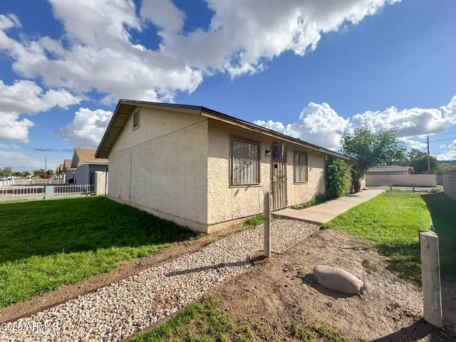 $1,000 | 2931 East Atlanta Avenue, Unit 2, Phoenix, AZ 85040