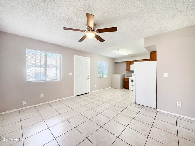 $1,000 | 2931 East Atlanta Avenue, Unit 2, Phoenix, AZ 85040