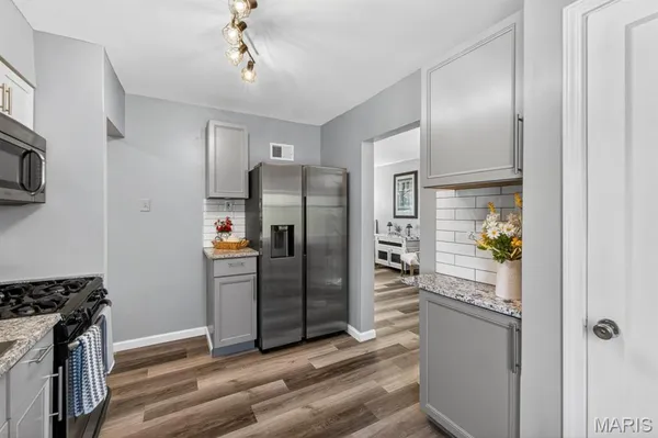 $289,900 | 6929 Dartmouth Avenue, University City, MO 63130