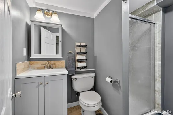 $289,900 | 6929 Dartmouth Avenue, University City, MO 63130