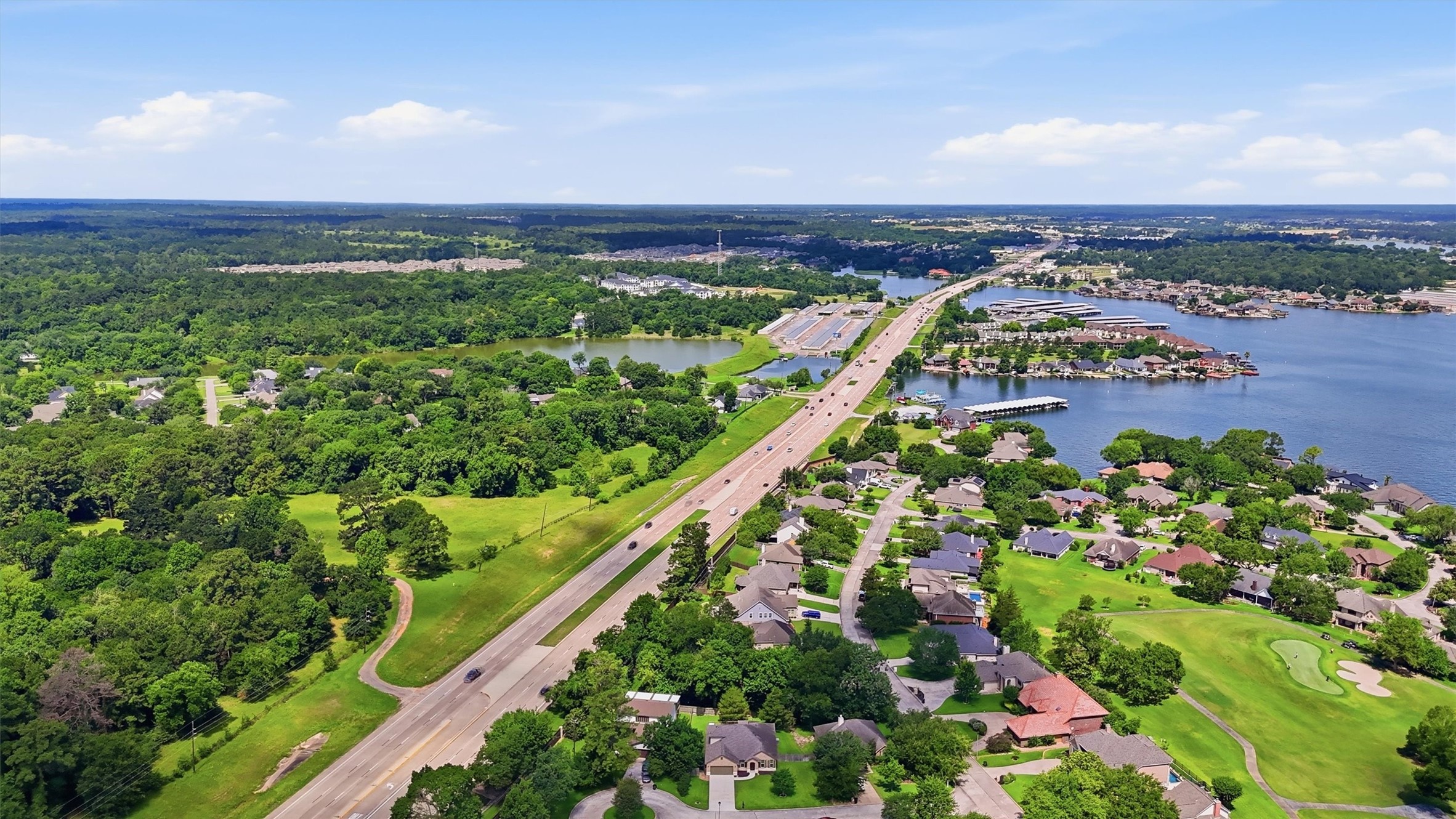205 Kingspoint Conroe, TX 77356 - Photo 28 of 29 Aerial view