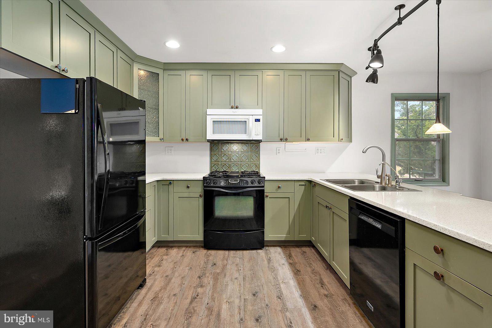 9554 Millard Long Road Westover, MD 21871 - Photo 11 of 69 Quartz Countertops