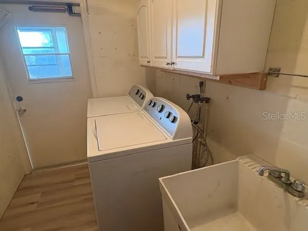 $1,725 | 407 Feltham Trail, Unit B, Sun City Center, FL 33573