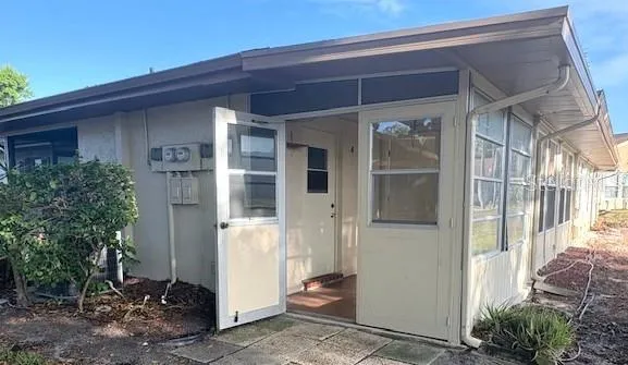 $1,725 | 407 Feltham Trail, Unit B, Sun City Center, FL 33573