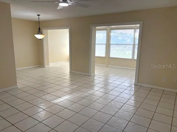 $1,725 | 407 Feltham Trail, Unit B, Sun City Center, FL 33573