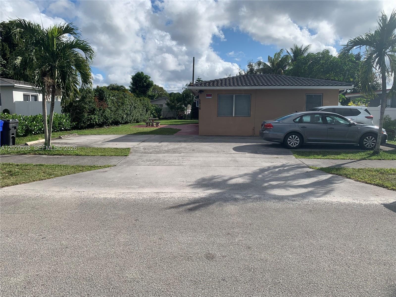5616 Arthur Street, Unit N Hollywood, FL 33021 - Photo 11 of 11