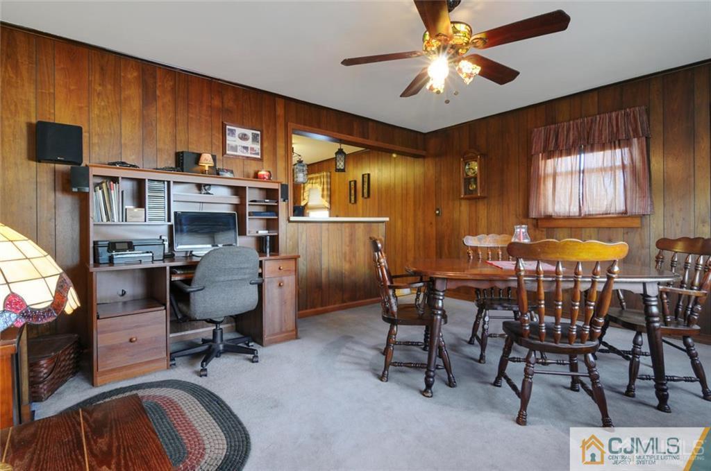 136 McFarlane Road Colonia, NJ 07067 - Photo 9 of 23 a workspace with furniture