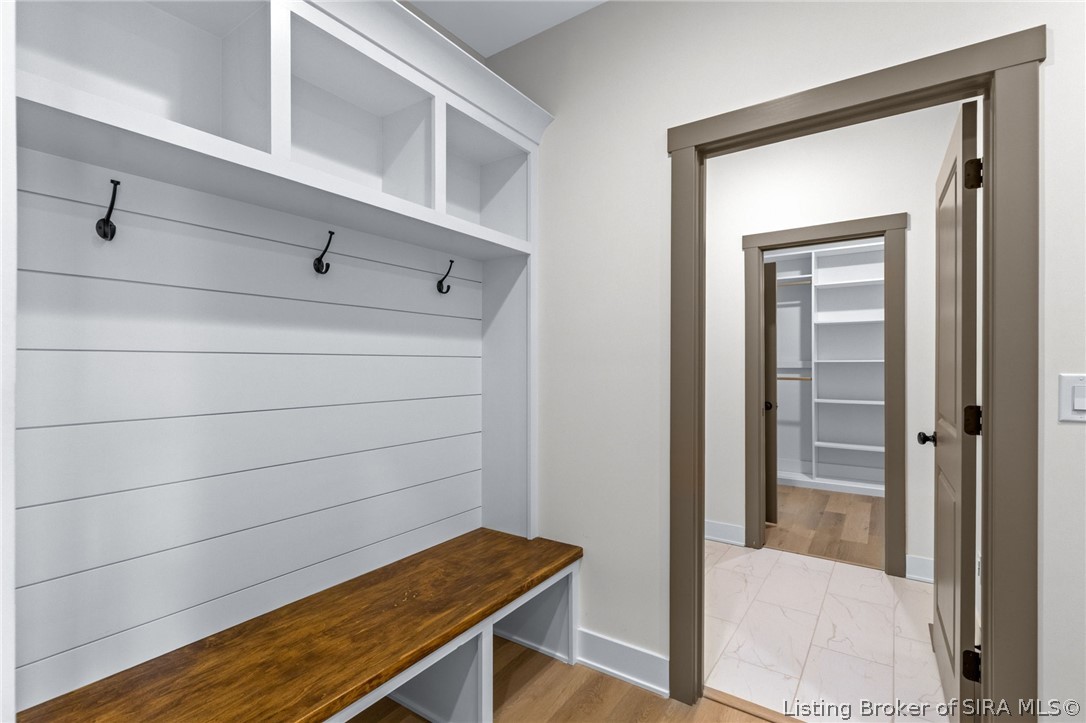 3501 Linnert Way New Albany, IN 47150 - Photo 16 of 77 Mudd Room w/cubbies