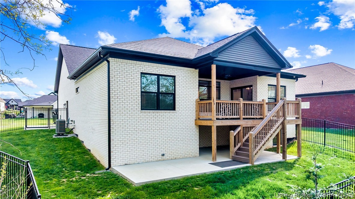 3501 Linnert Way New Albany, IN 47150 - Photo 4 of 77 Back View