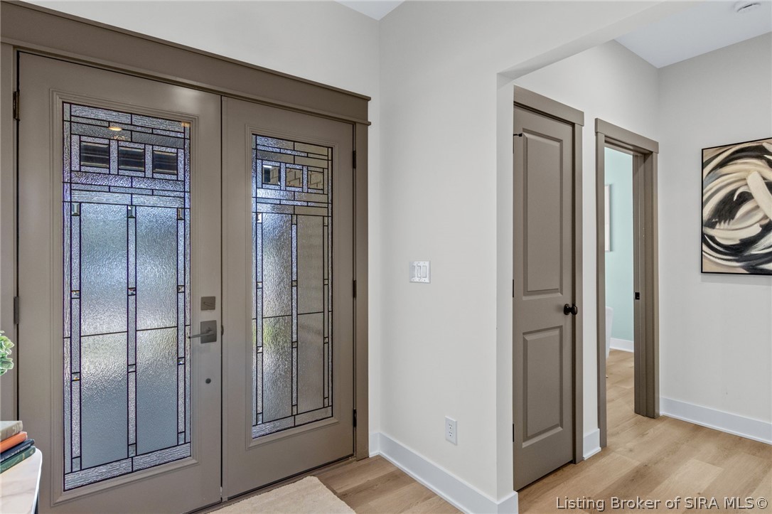 3501 Linnert Way New Albany, IN 47150 - Photo 6 of 77 Entry