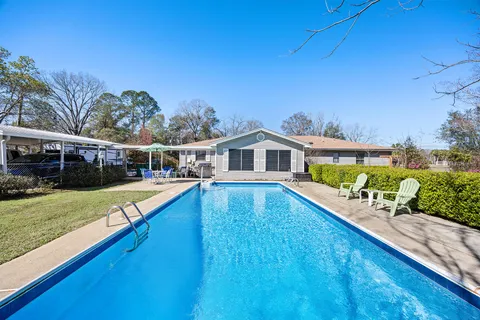 $370,000 | 5855 Houston Lane, Crestview, FL 32539