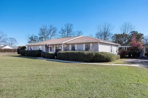 $370,000 | 5855 Houston Lane, Crestview, FL 32539