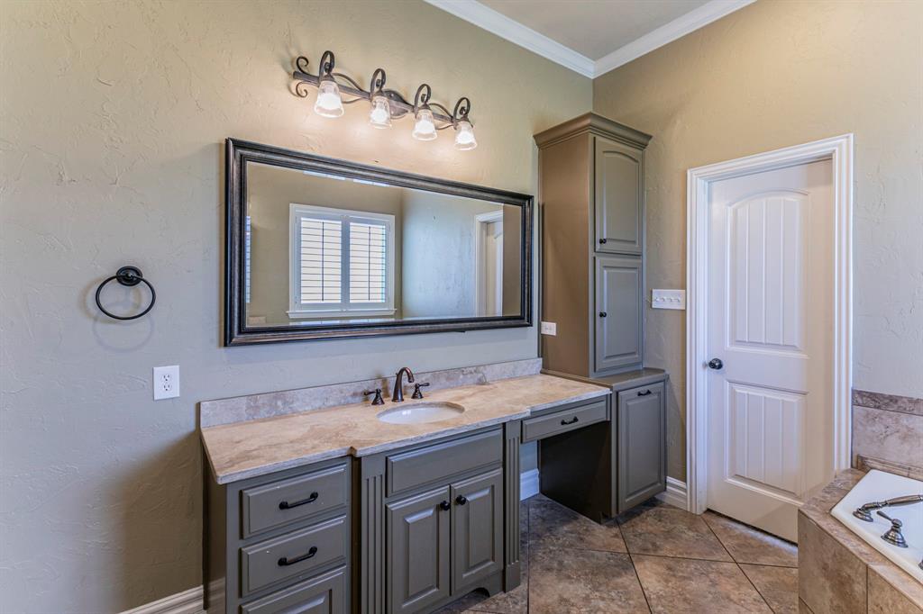 112 Star Ridge Circle Waco, TX 76657 - Photo 14 of 40