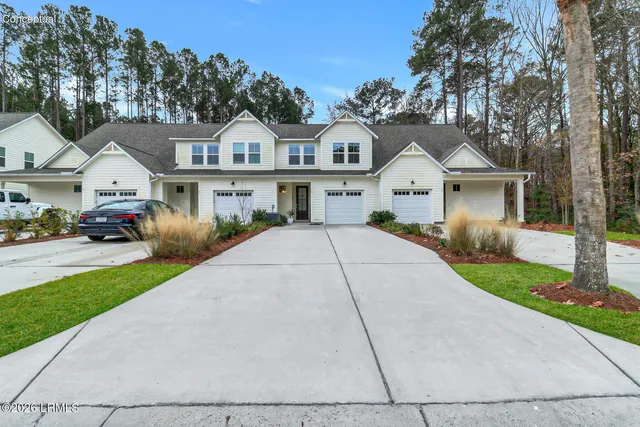 $523,000 | 15 Marlowe Way, Bluffton, SC 29910
