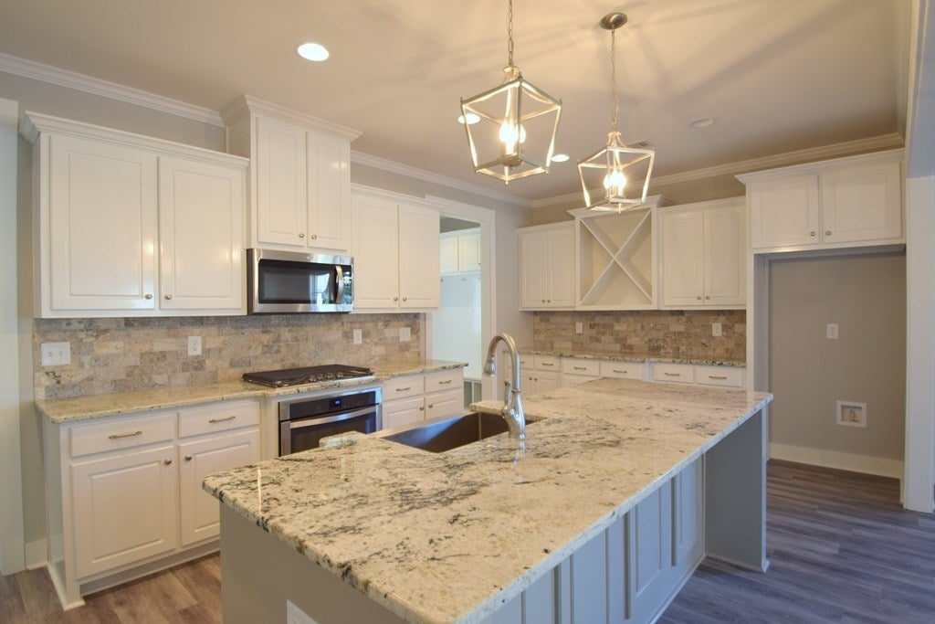 2431 Mimms Lane Auburn, AL 36832 - Photo 9 of 35 Gallery Image 9
