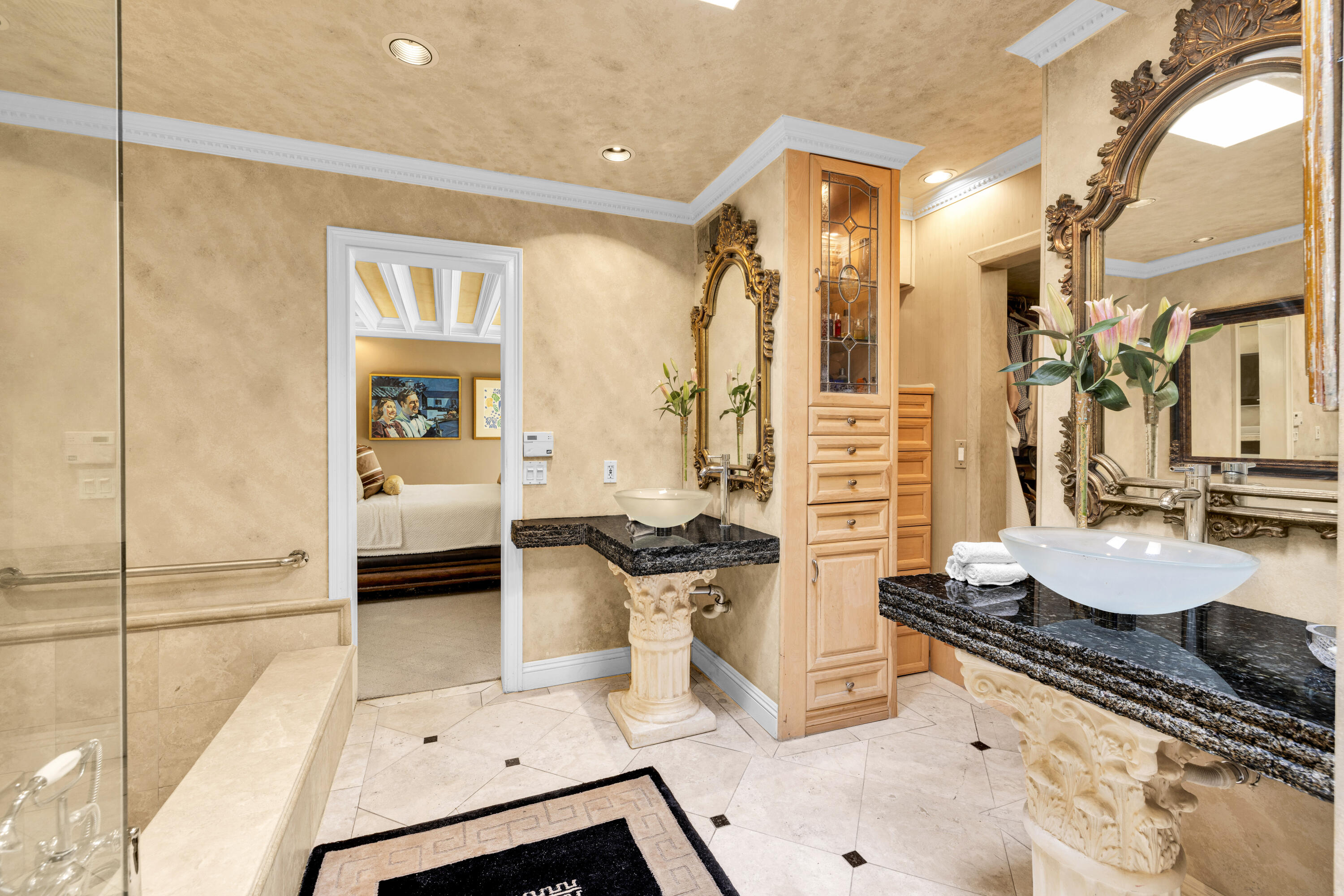 489 East San Jose Road Palm Springs, CA 92264 - Photo 17 of 34 Primary bathroom