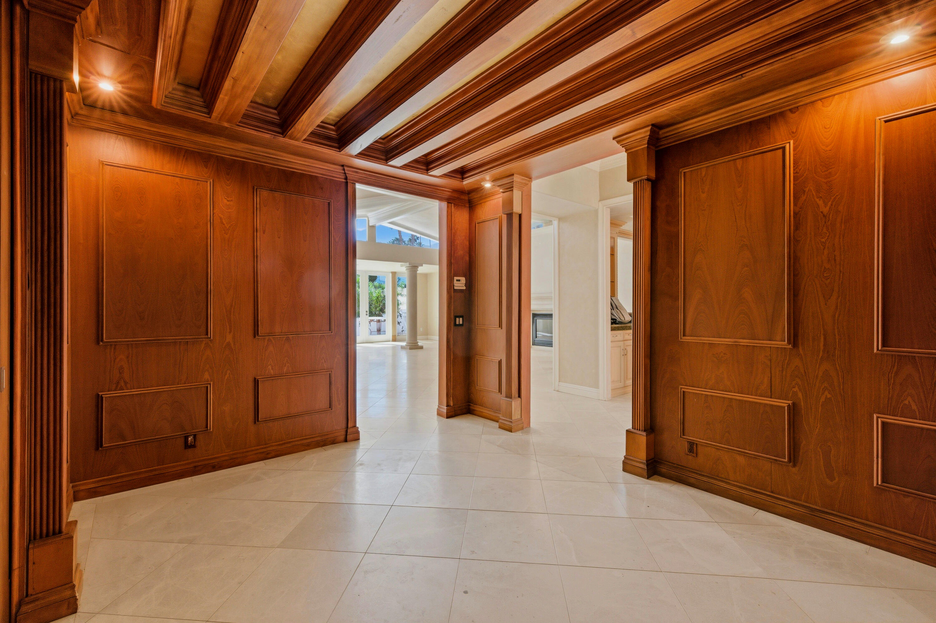 489 East San Jose Road Palm Springs, CA 92264 - Photo 19 of 34 Dining room
