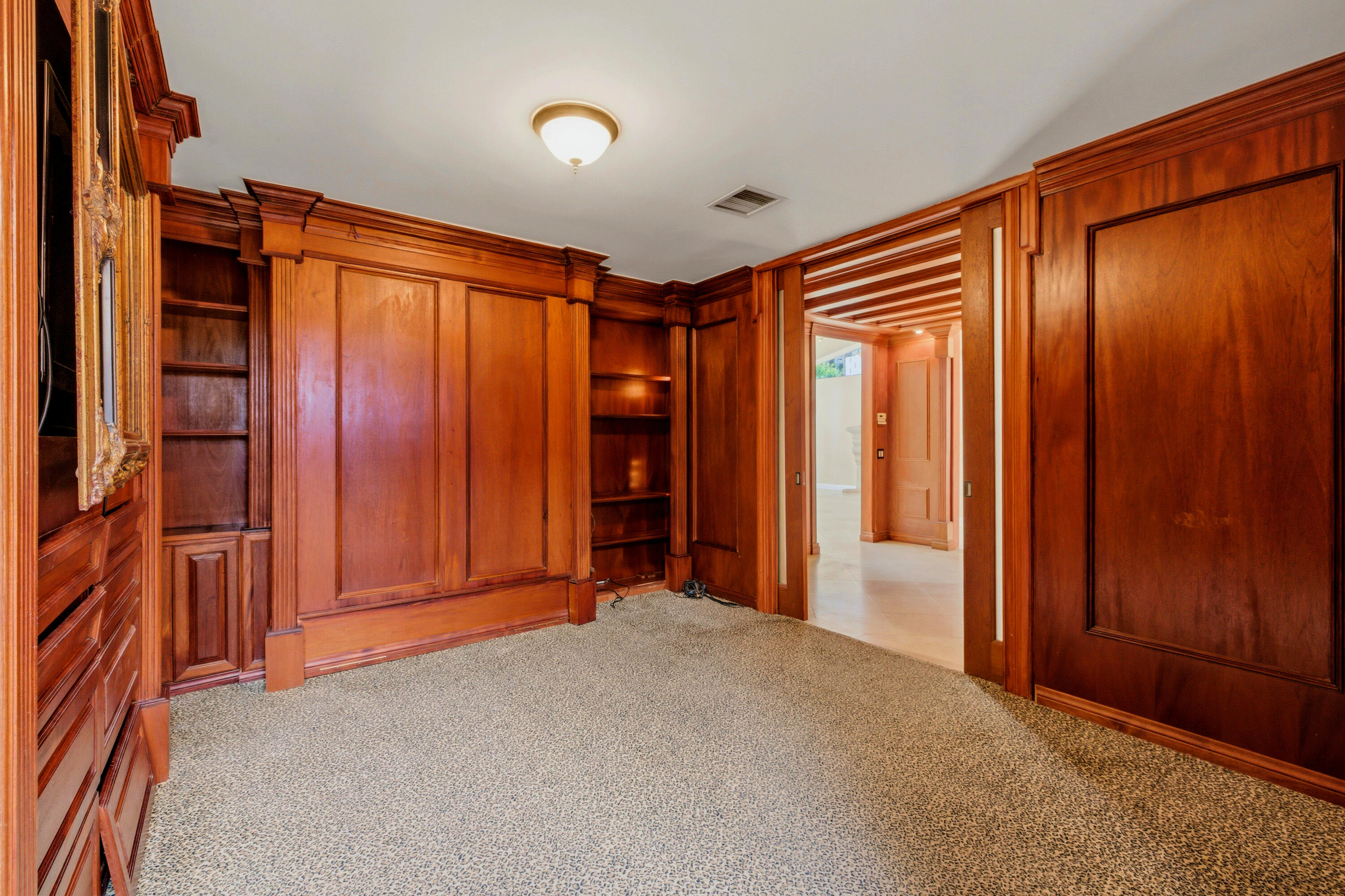 489 East San Jose Road Palm Springs, CA 92264 - Photo 21 of 34 Bedroom/den with Murphy bed