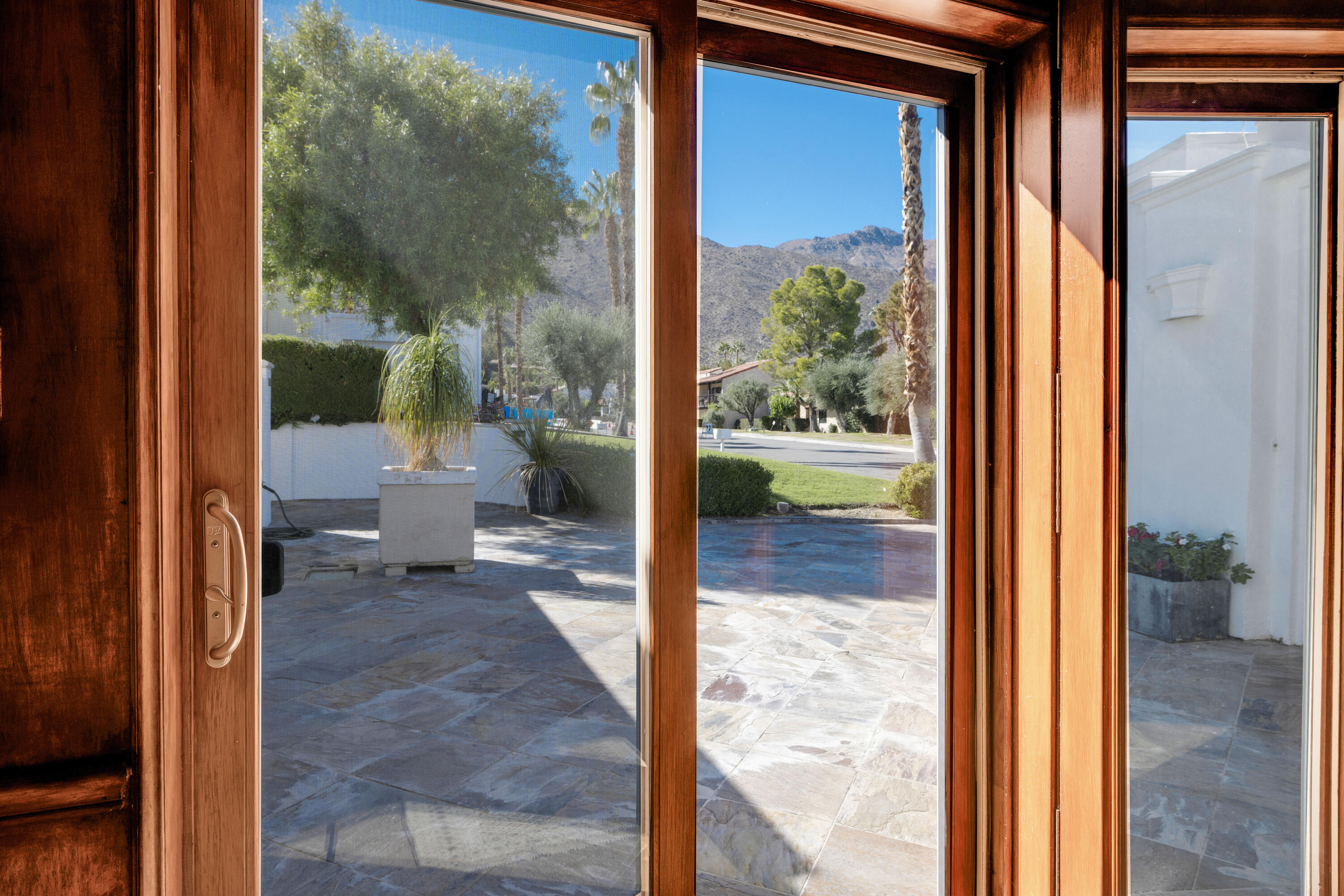 489 East San Jose Road Palm Springs, CA 92264 - Photo 24 of 34 3rd bedroom