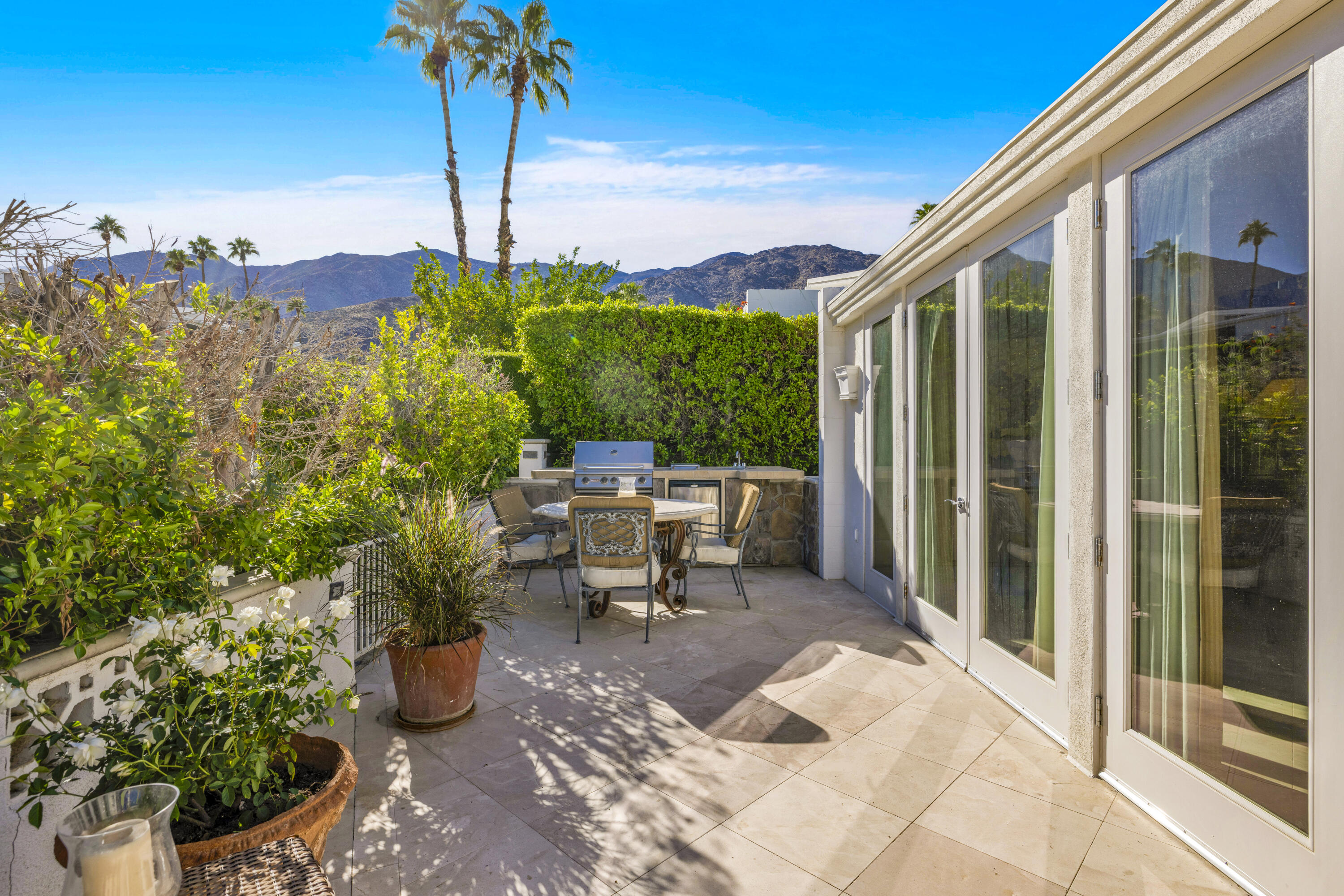 489 East San Jose Road Palm Springs, CA 92264 - Photo 25 of 34 Back patio