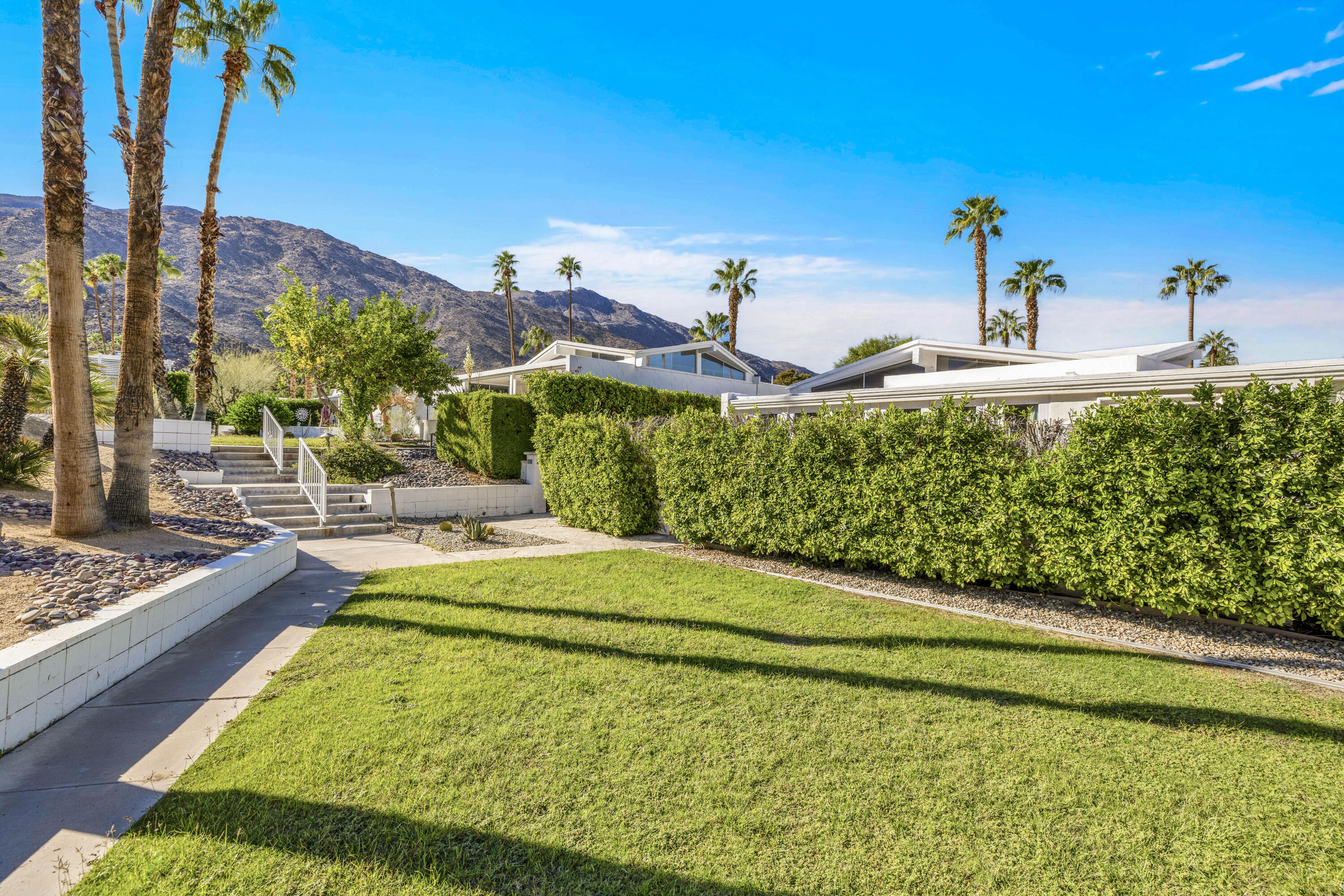 489 East San Jose Road Palm Springs, CA 92264 - Photo 30 of 34 Common space, Back of property