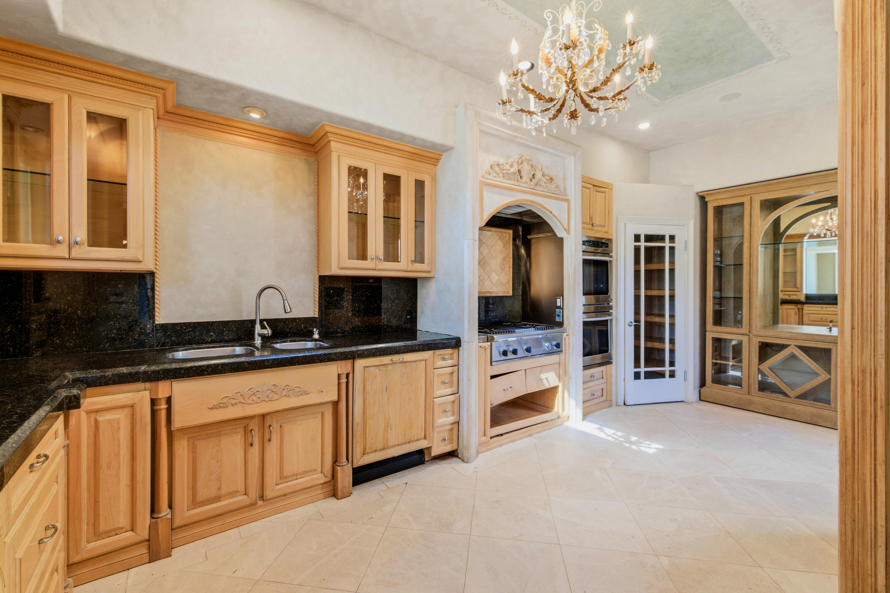 489 East San Jose Road Palm Springs, CA 92264 - Photo 10 of 34 Kitchen