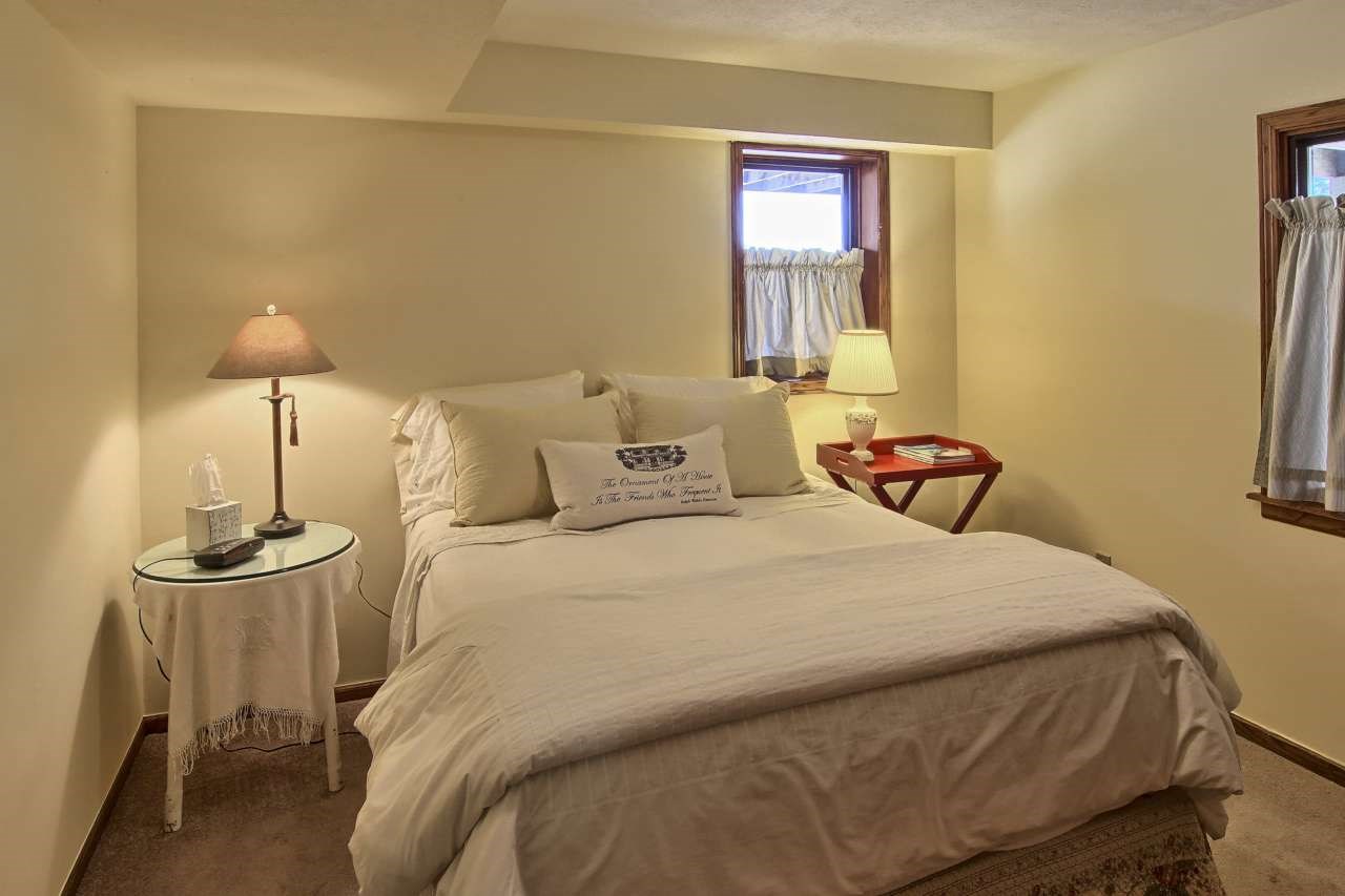 2840 Holiday Pines Road Traverse City, MI 49686 - Photo 24 of 48 1824019-23.JPG