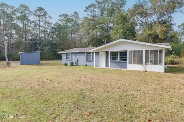 $174,950 | 16011 Road 428, Kiln, MS 39556