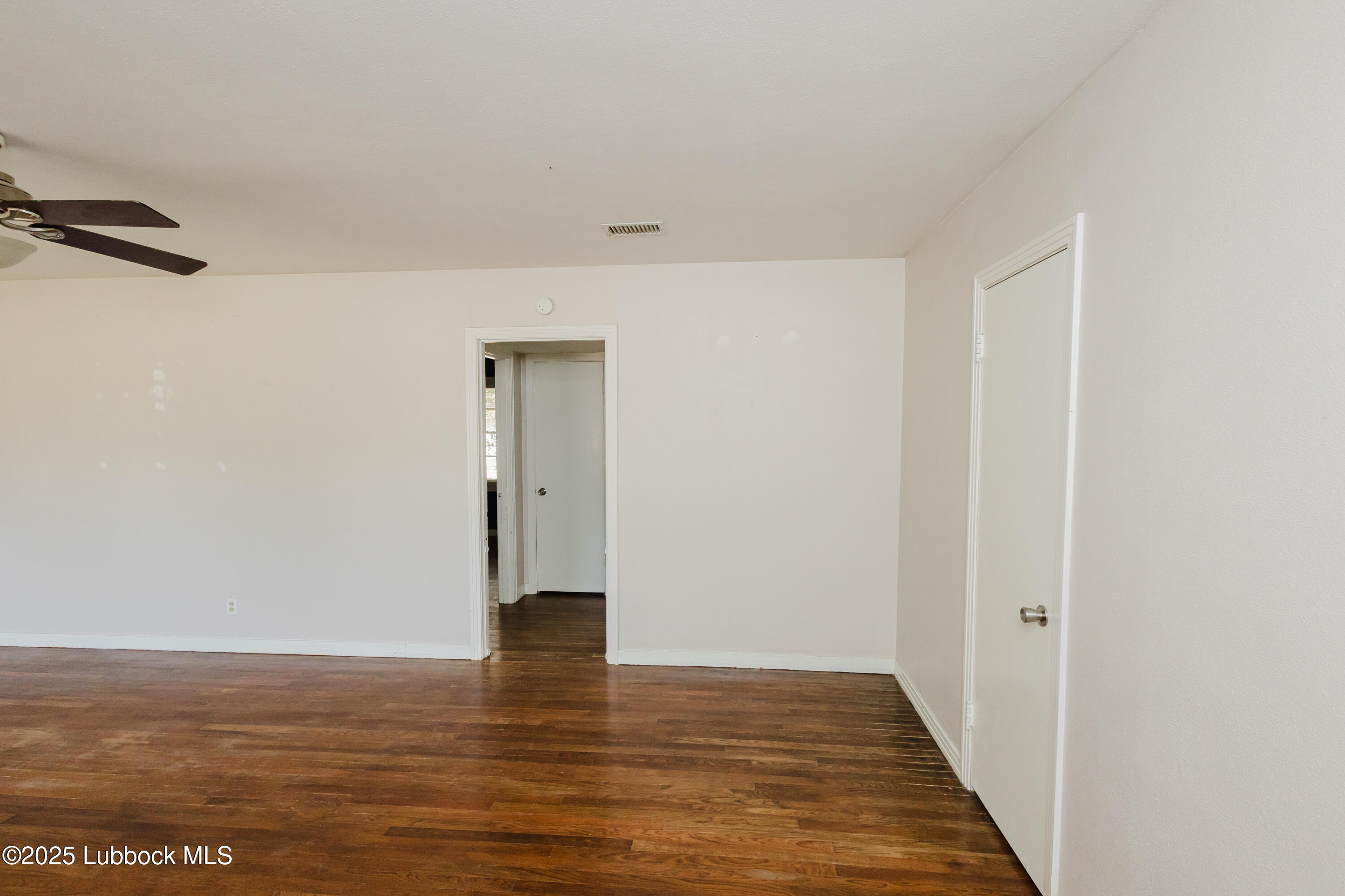 106 Cherry Lane Lamesa, TX 79331 - Photo 5 of 42 106CherryLn-5