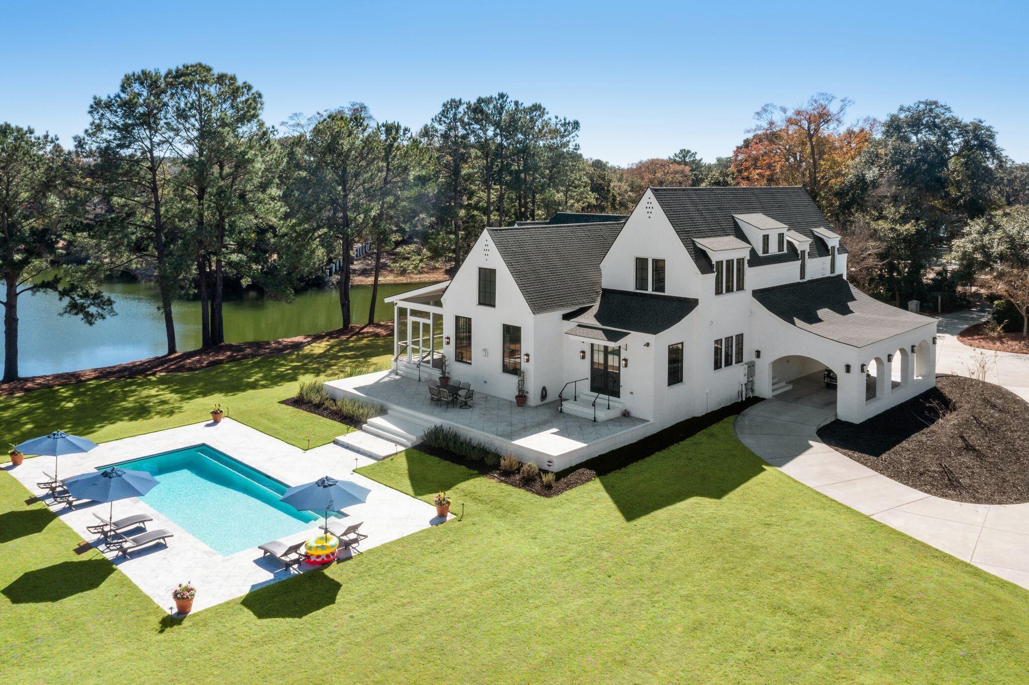 1500 Clubhouse Lane Mount Pleasant, SC 29466 - Photo 69 of 82 Aerial View From the Back!