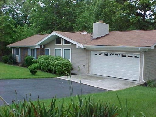 109 Monticello Road Oak Ridge, TN 37830 - Photo 1 of 1 Primary Photo